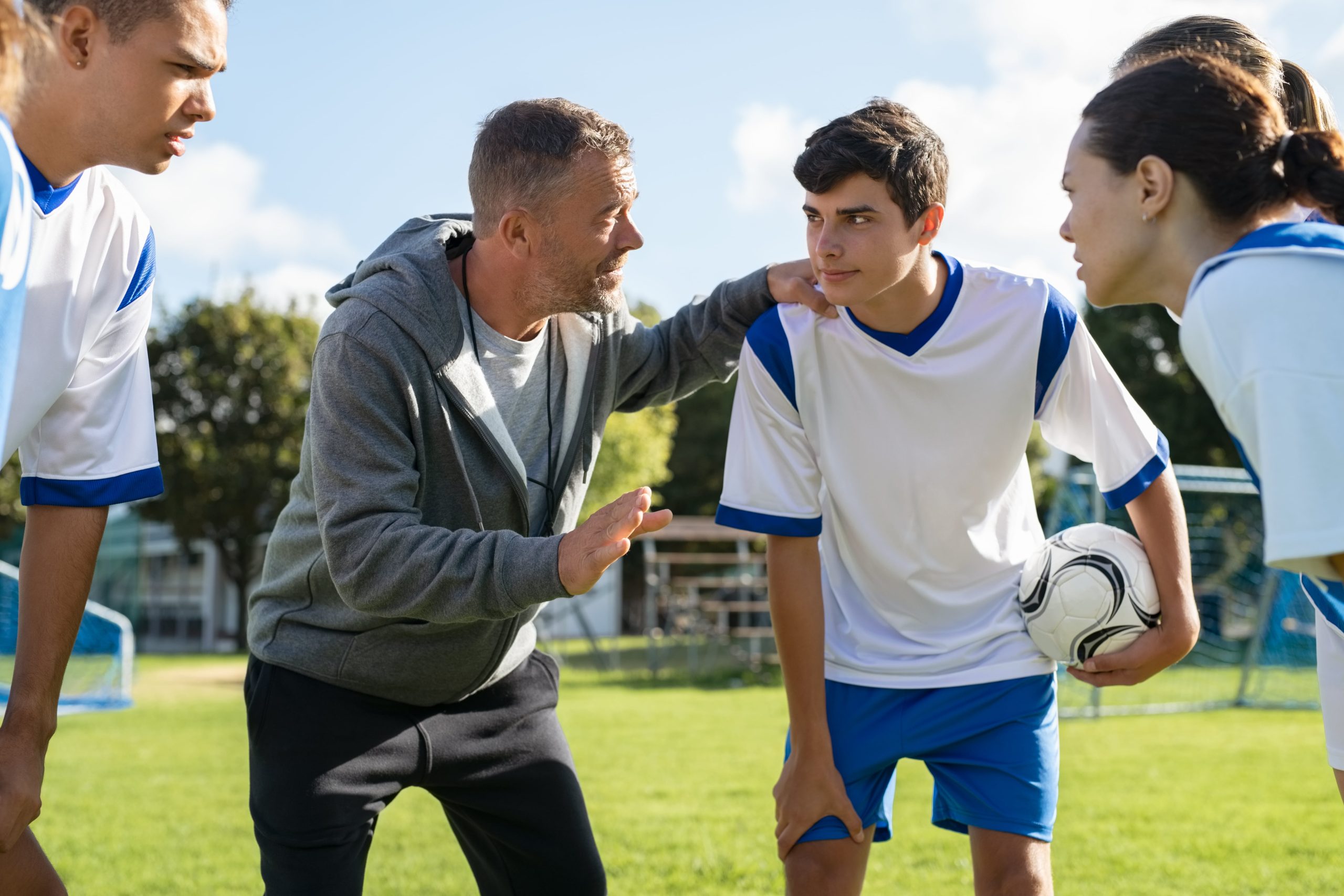 como influye el futbol en los adolescentes